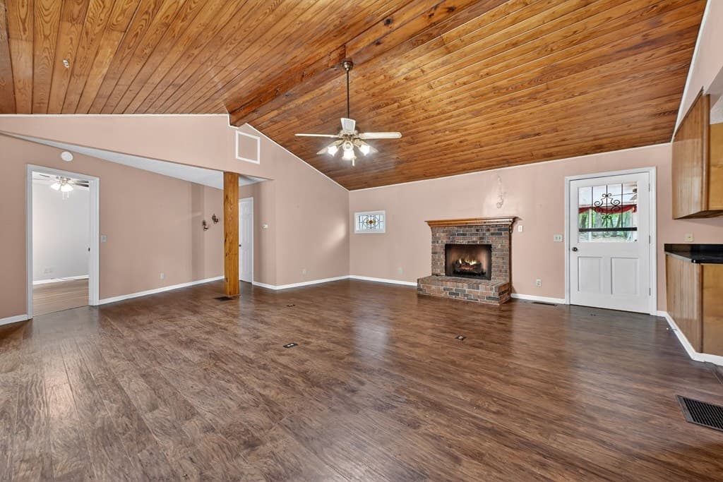 1076 Riverview Drive, Ellijay GA 30540 - Photo