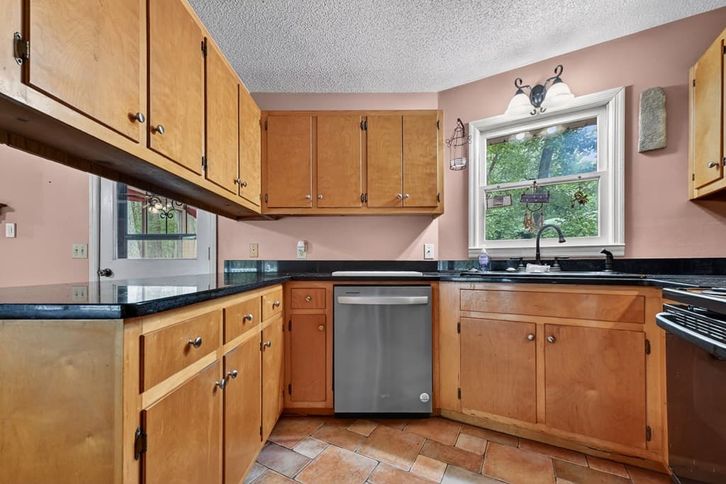 1076 Riverview Drive, Ellijay GA 30540 - Photo
