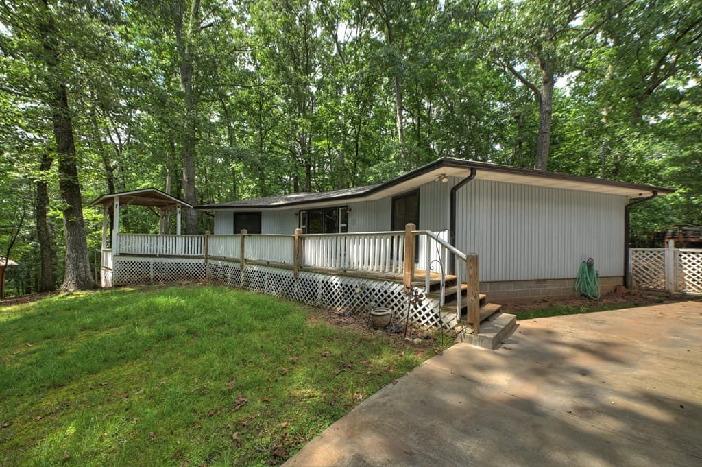 1076 Riverview Drive, Ellijay GA 30540 - Photo