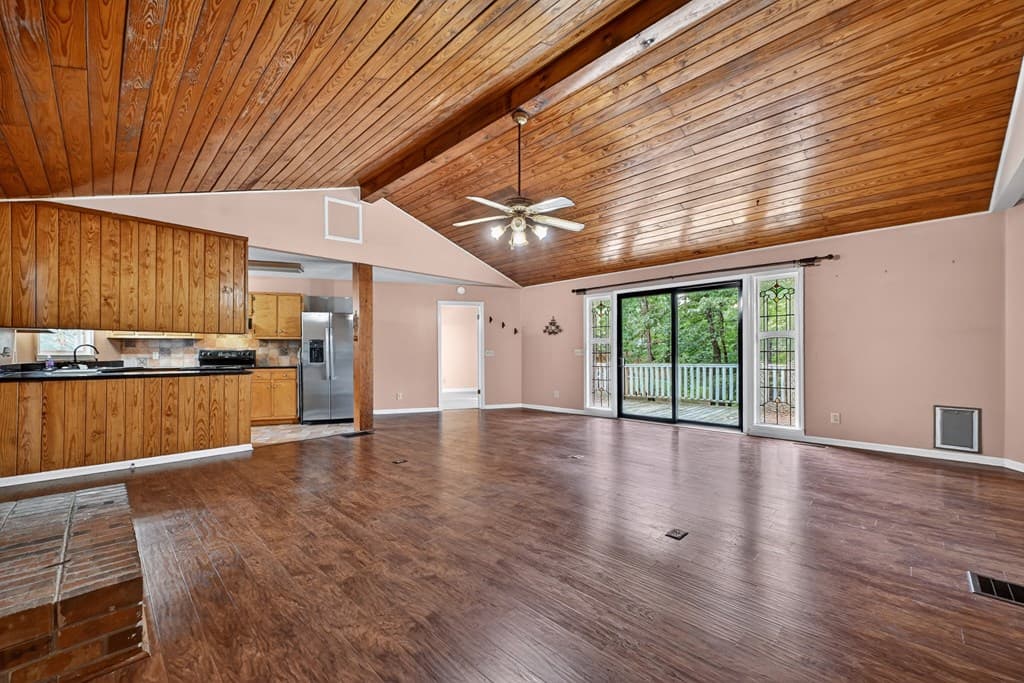 1076 Riverview Drive, Ellijay GA 30540 - Photo