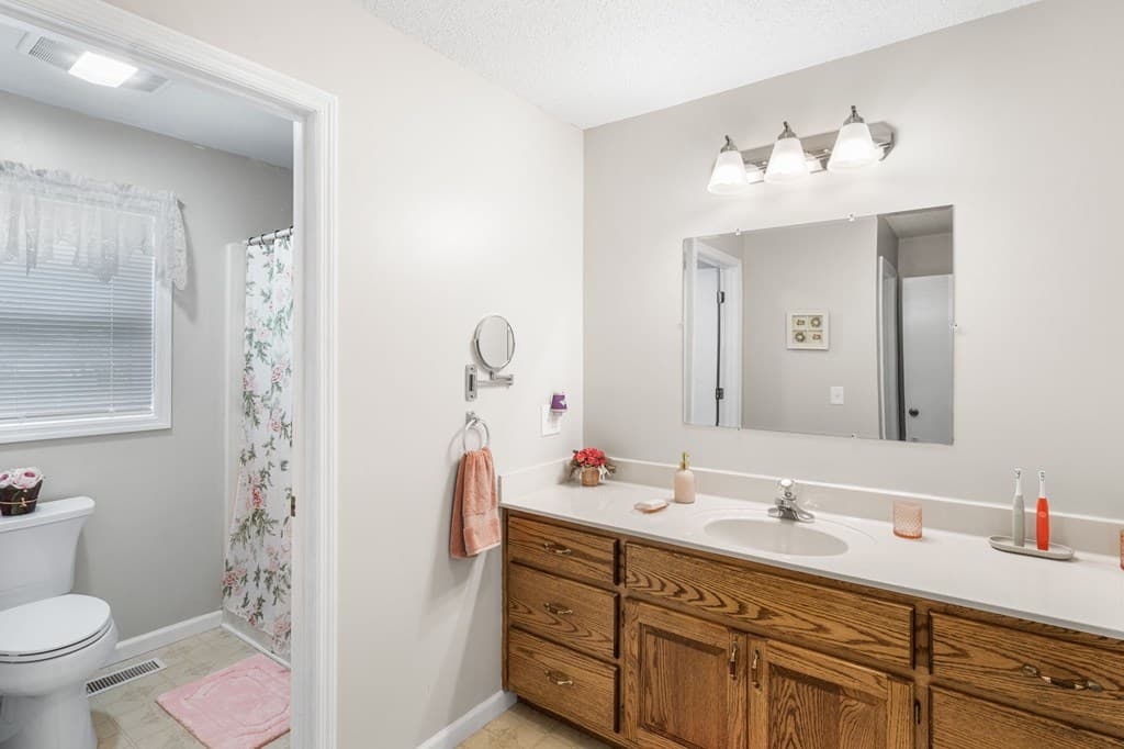 733 Bell Creek Road, Hiawassee GA 30546 - Photo