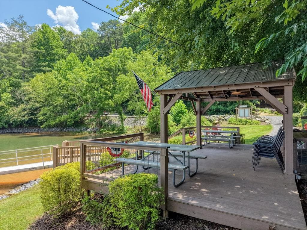 14 B Breezewood Village, Young Harris GA 30582 - Photo