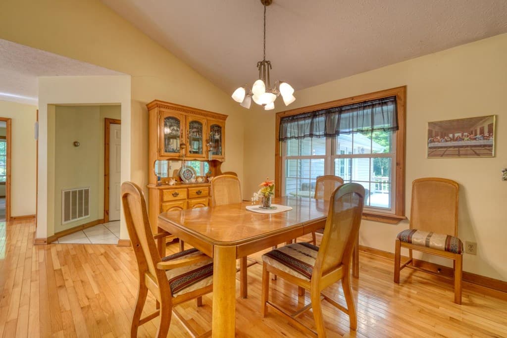 115 Ledge Lane, Blairsville GA 30512 - Photo