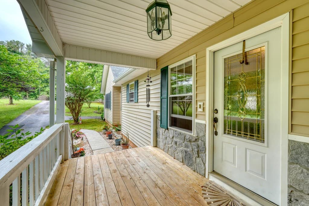 115 Ledge Lane, Blairsville GA 30512 - Photo