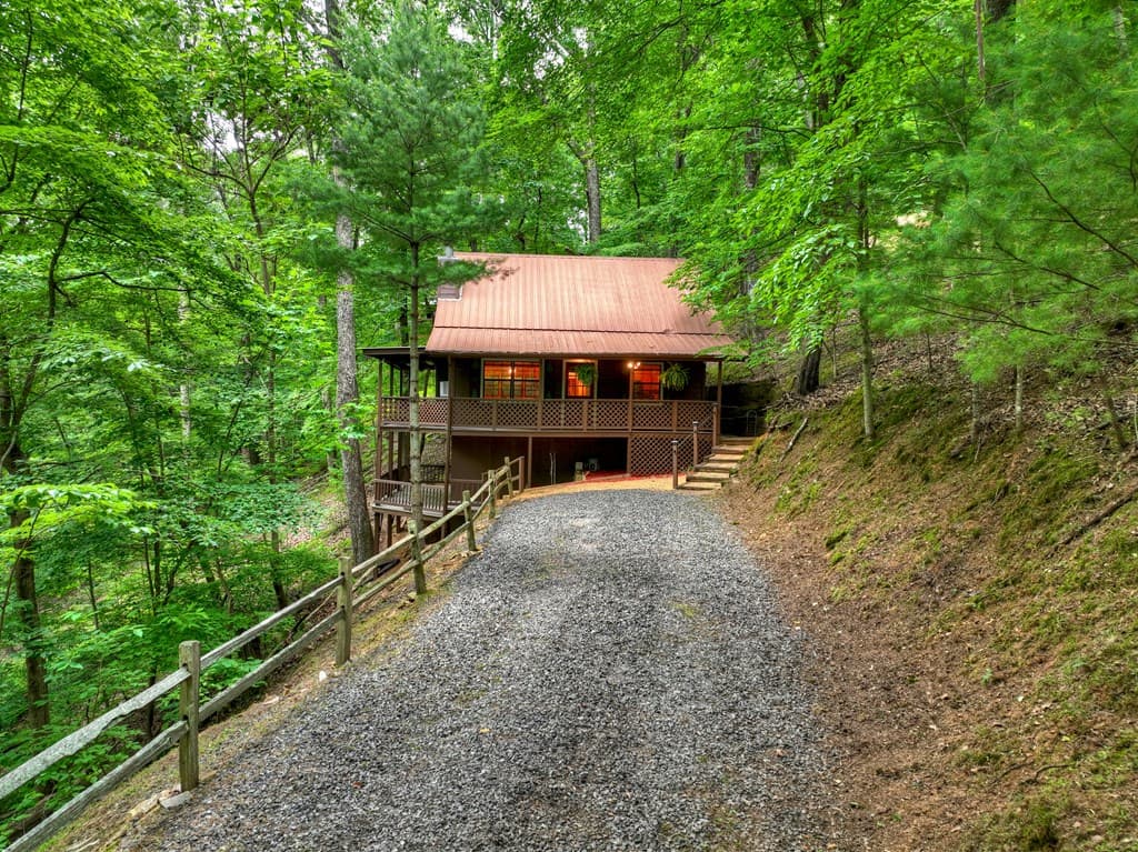 415 Walnut Mountain Road, Ellijay GA 30536 - Photo