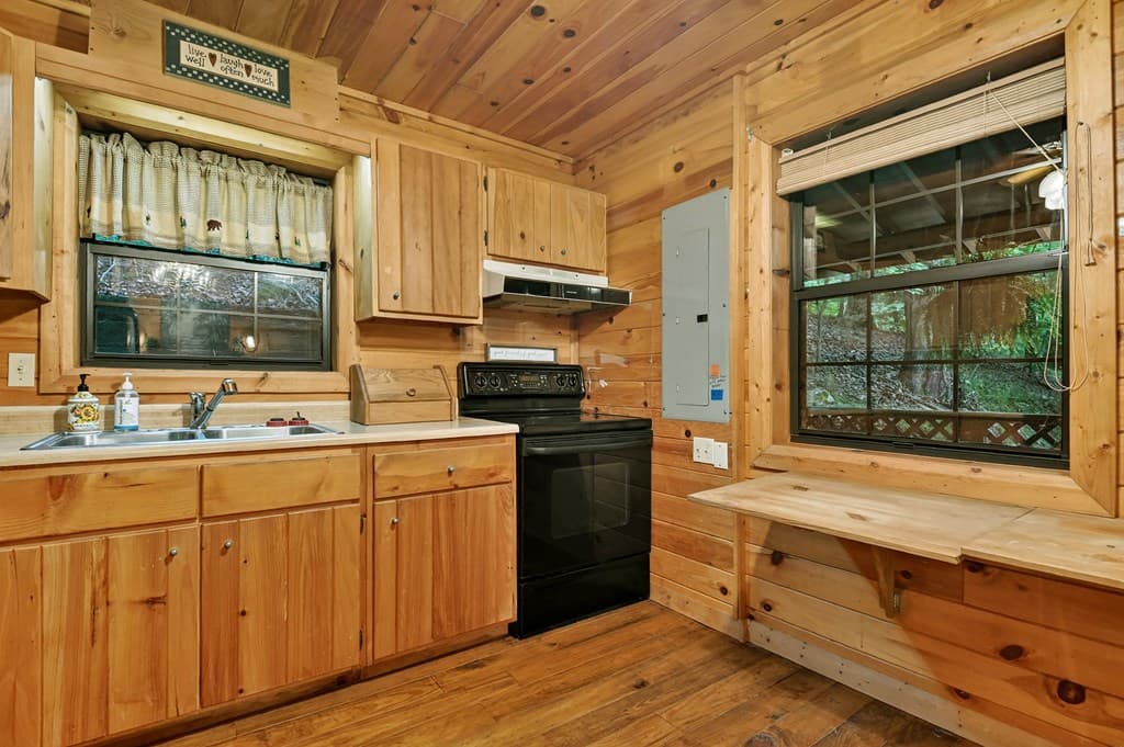 415 Walnut Mountain Road, Ellijay GA 30536 - Photo