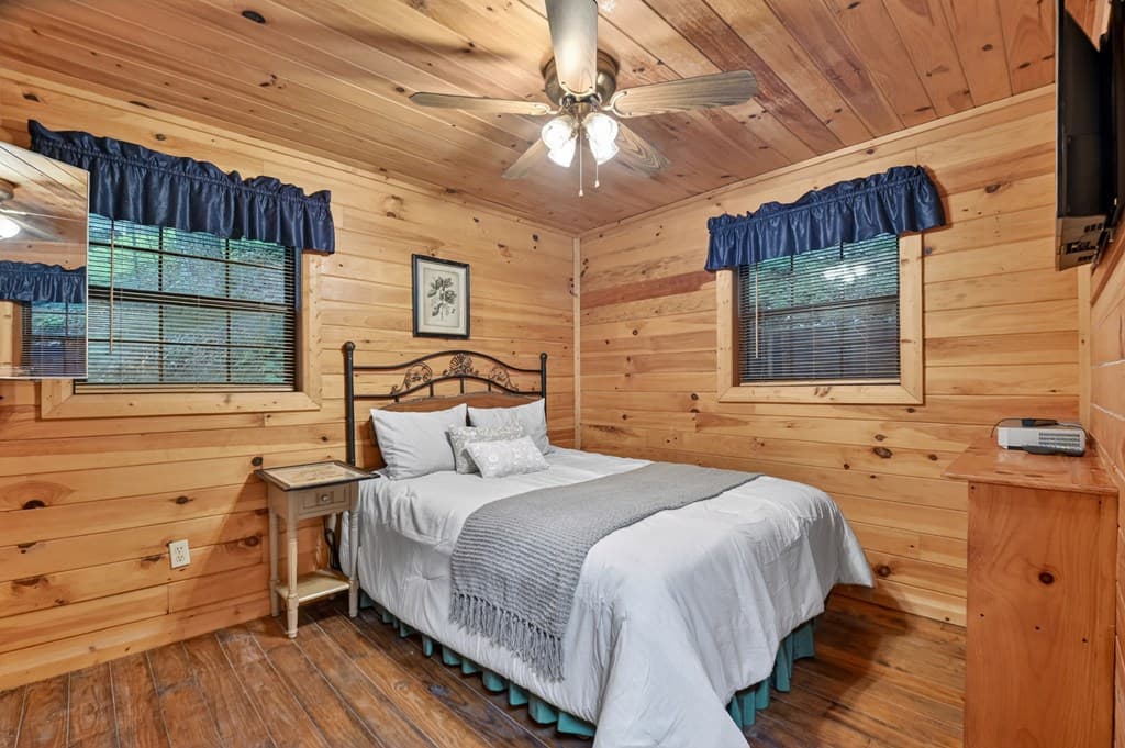 415 Walnut Mountain Road, Ellijay GA 30536 - Photo