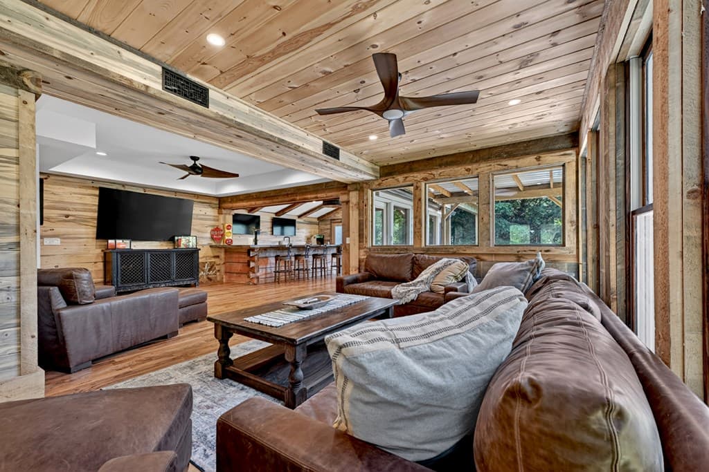 201 Highland Falls Road, Blue Ridge GA 30513 - Photo