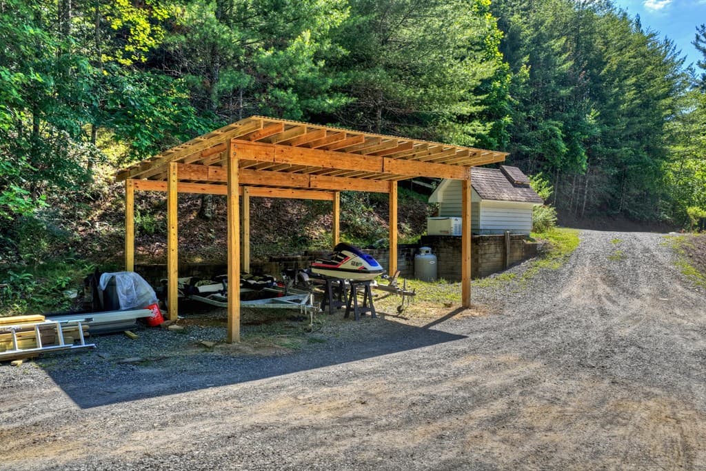 201 Highland Falls Road, Blue Ridge GA 30513 - Photo