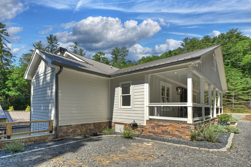 201 Highland Falls Road, Blue Ridge GA 30513 - Photo