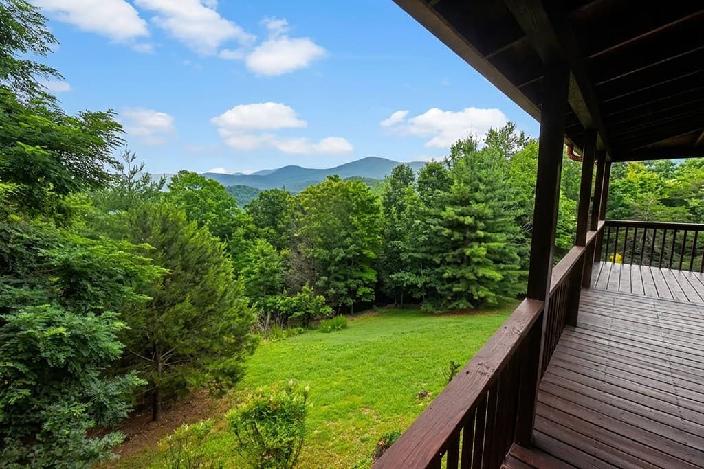 224 Crest Road, Blairsville GA 30512 - Photo