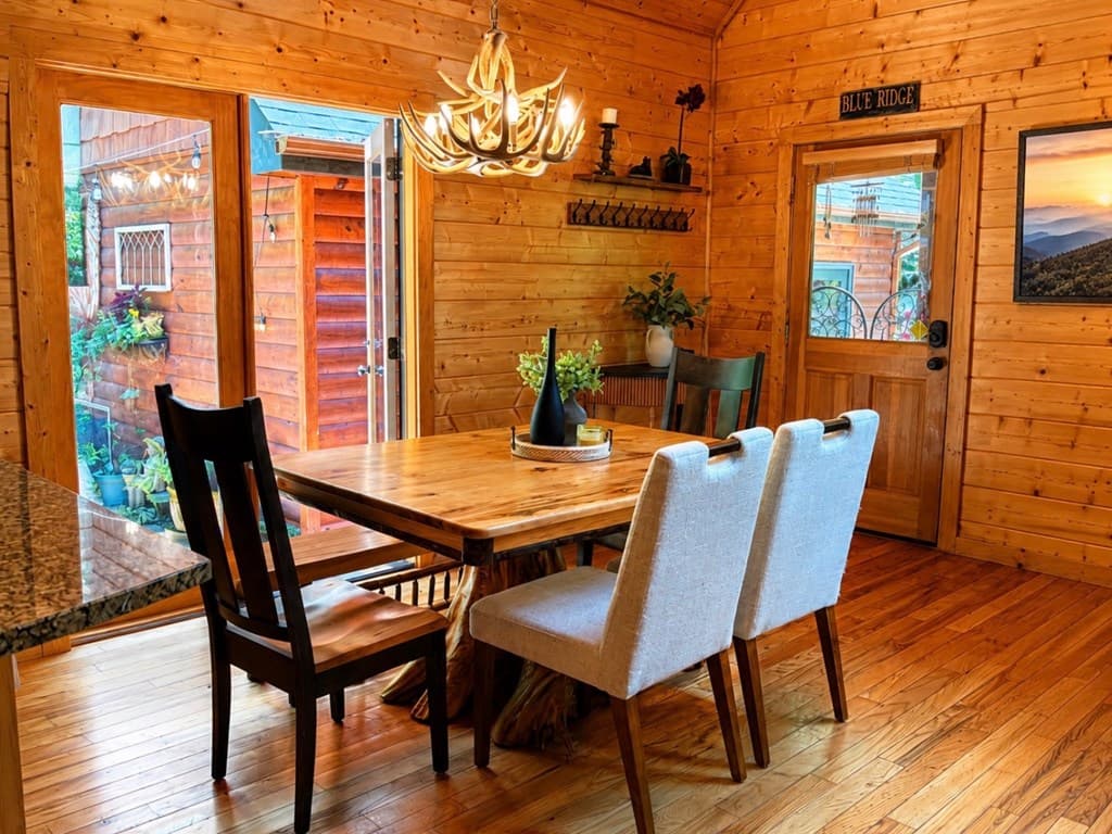 649 Weaver Creek Way, Blue Ridge GA 30513 - Photo