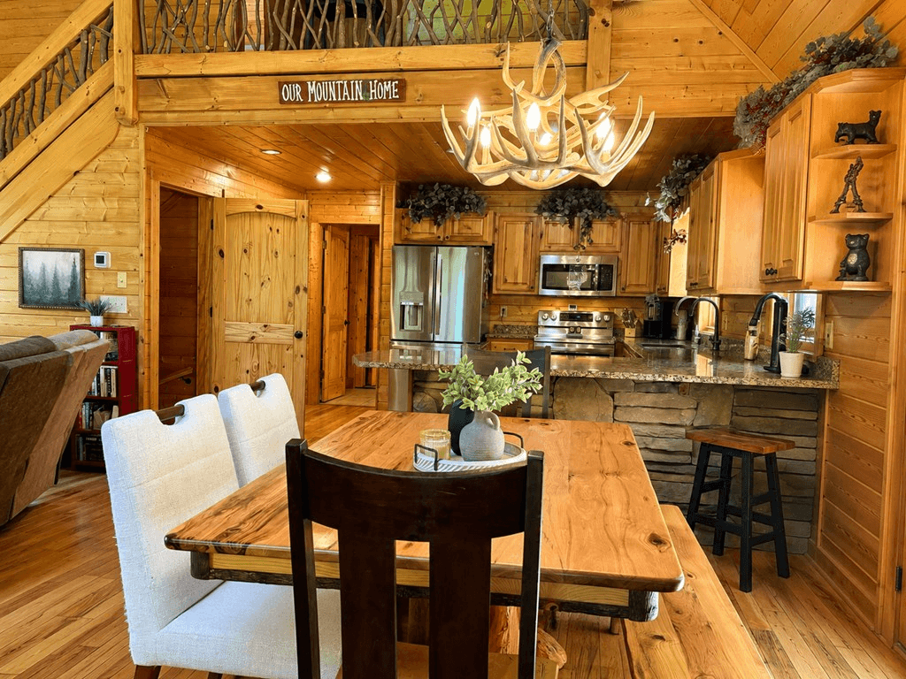 649 Weaver Creek Way, Blue Ridge GA 30513 - Photo