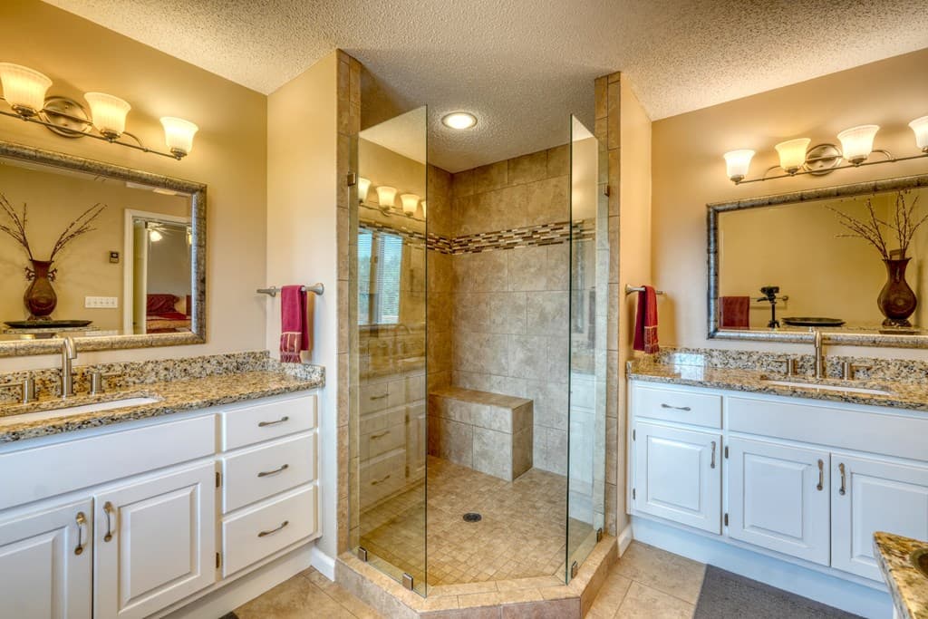 880 Locust Trail, Hiawassee GA 30546 - Photo