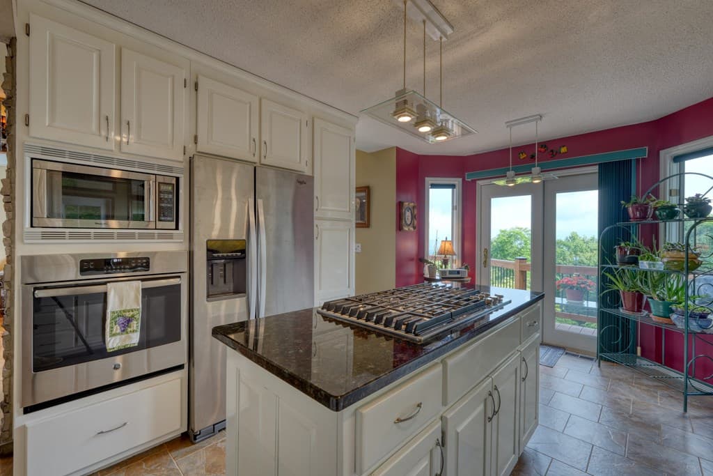 880 Locust Trail, Hiawassee GA 30546 - Photo