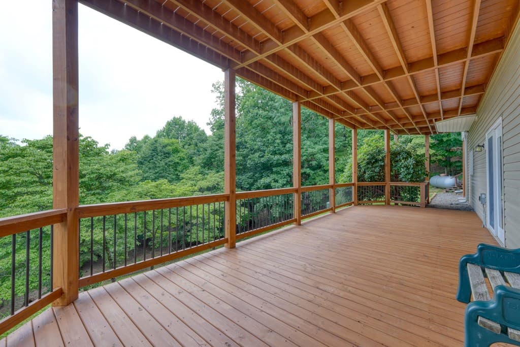 880 Locust Trail, Hiawassee GA 30546 - Photo