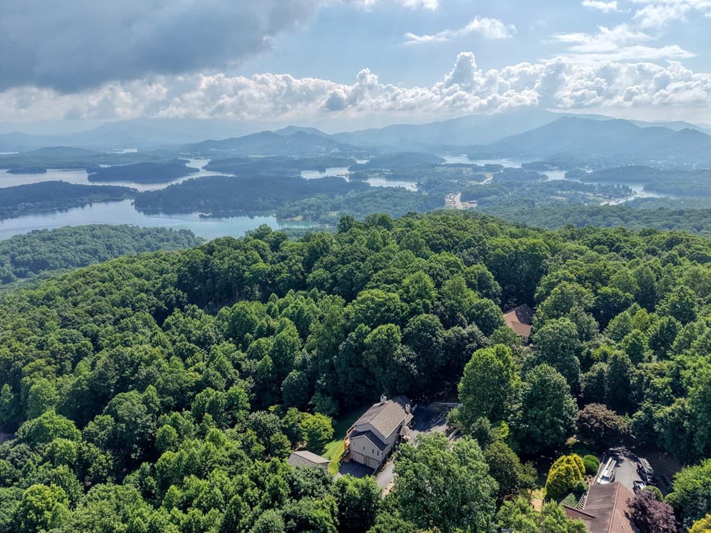880 Locust Trail, Hiawassee GA 30546 - Photo