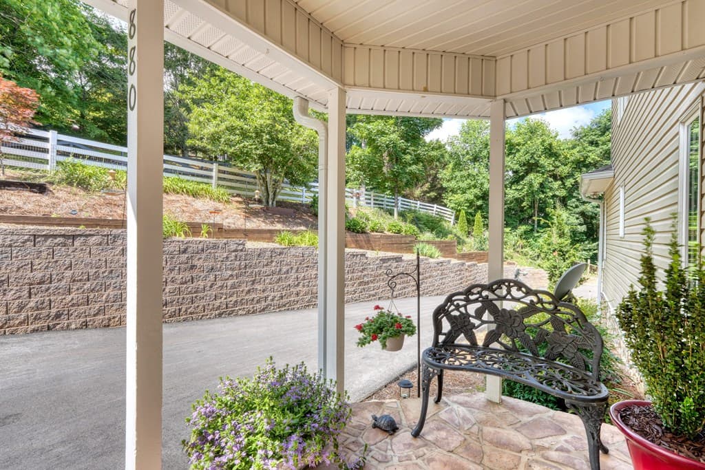 880 Locust Trail, Hiawassee GA 30546 - Photo