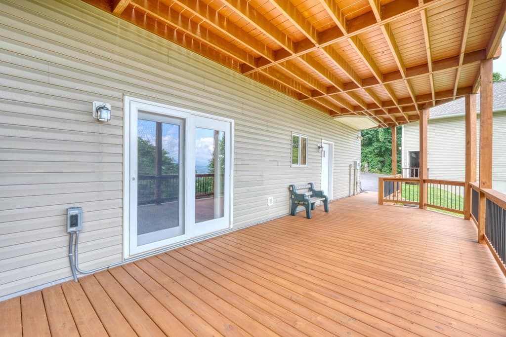 880 Locust Trail, Hiawassee GA 30546 - Photo