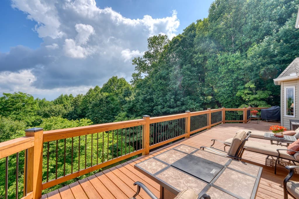 880 Locust Trail, Hiawassee GA 30546 - Photo