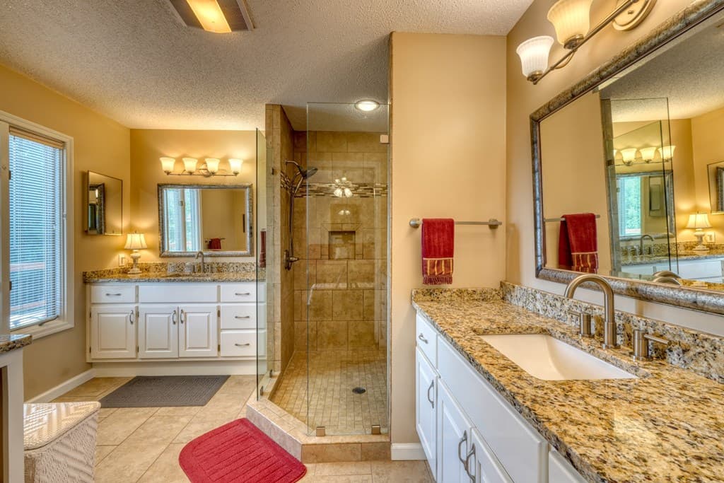 880 Locust Trail, Hiawassee GA 30546 - Photo