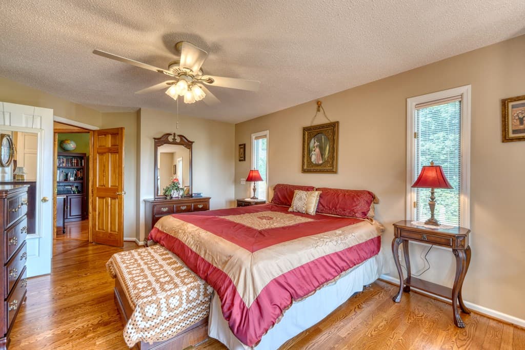 880 Locust Trail, Hiawassee GA 30546 - Photo