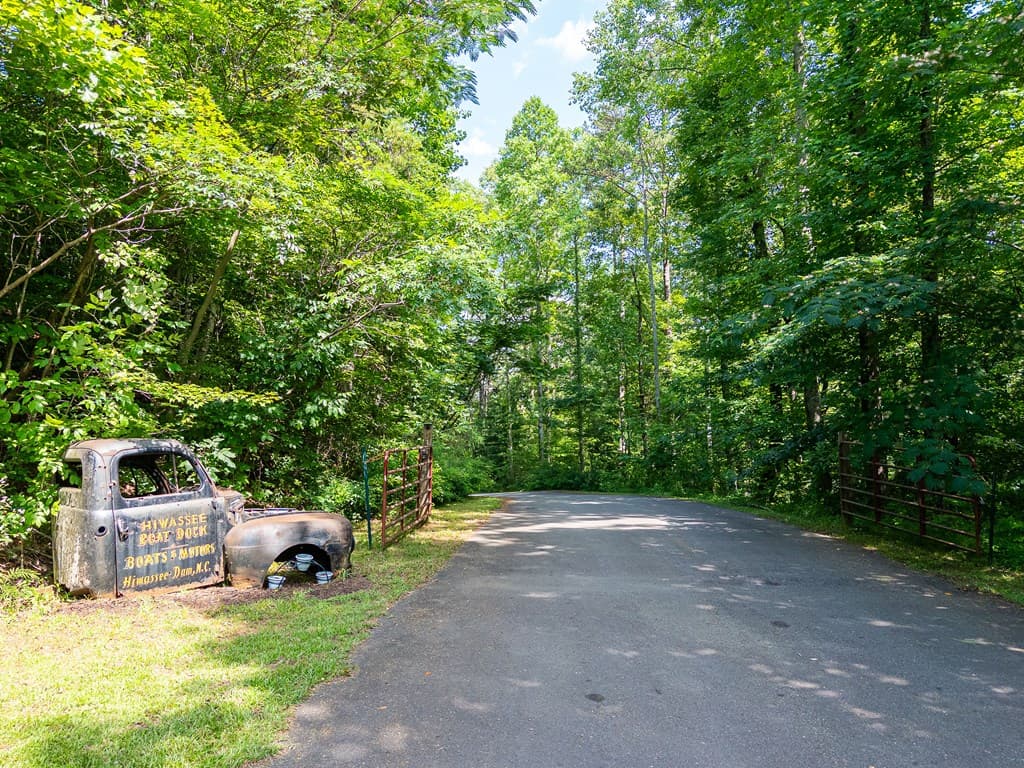 400 Harbor Cove Lane, Murphy NC 28906 - Photo