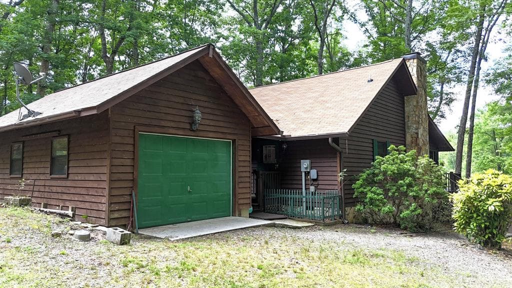 115 Degatide Drive, Murphy NC 28906 - Primary photo