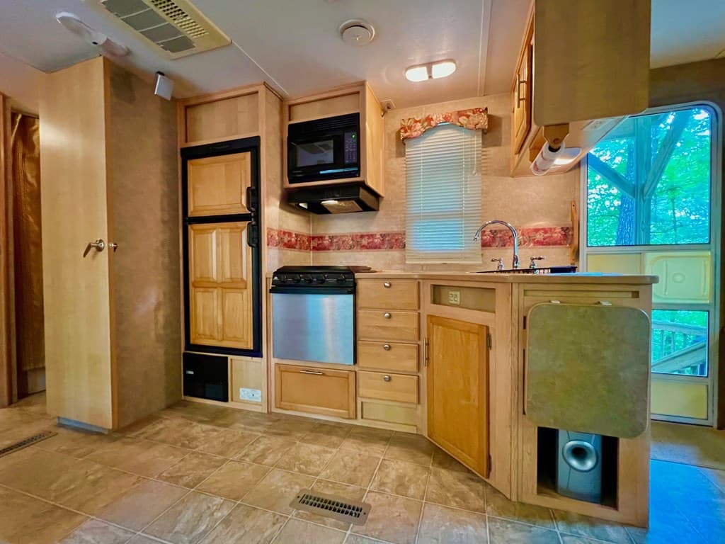28 11th Street, Ellijay GA 30540 - Photo