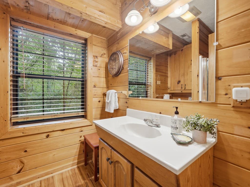 216 Laurel Creek Road, Blue Ridge GA 30513 - Photo