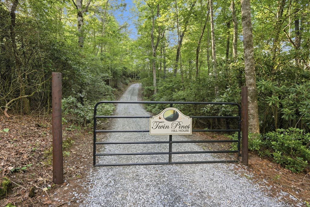 2781 Old Parker Place Road, Ellijay GA 30536 - Photo