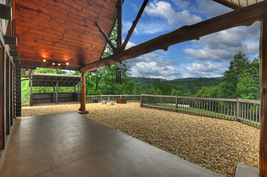 328 Arapaho Walk, Mineral Bluff GA 30559 - Photo