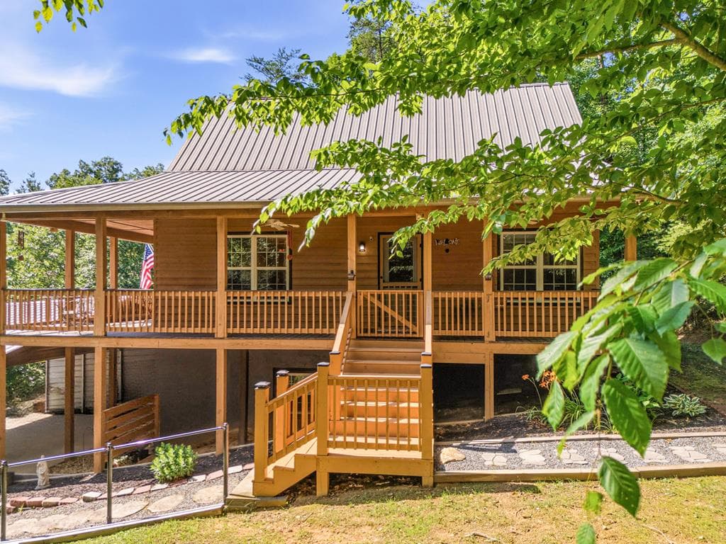 2554 Rustic Ridge Trail, Young Harris GA 30582 - Primary photo