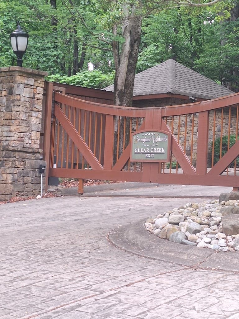274 Andes Ridge, Ellijay GA 30540 - Photo