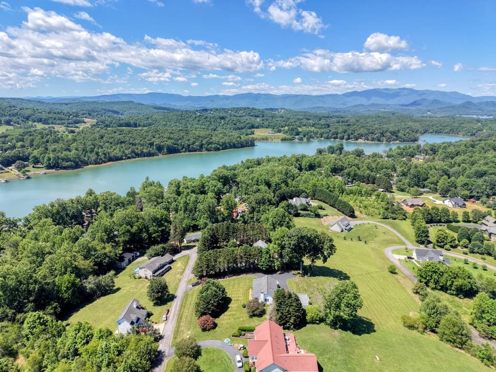 2112 J V Ledford Road, Young Harris GA 30582 - Photo