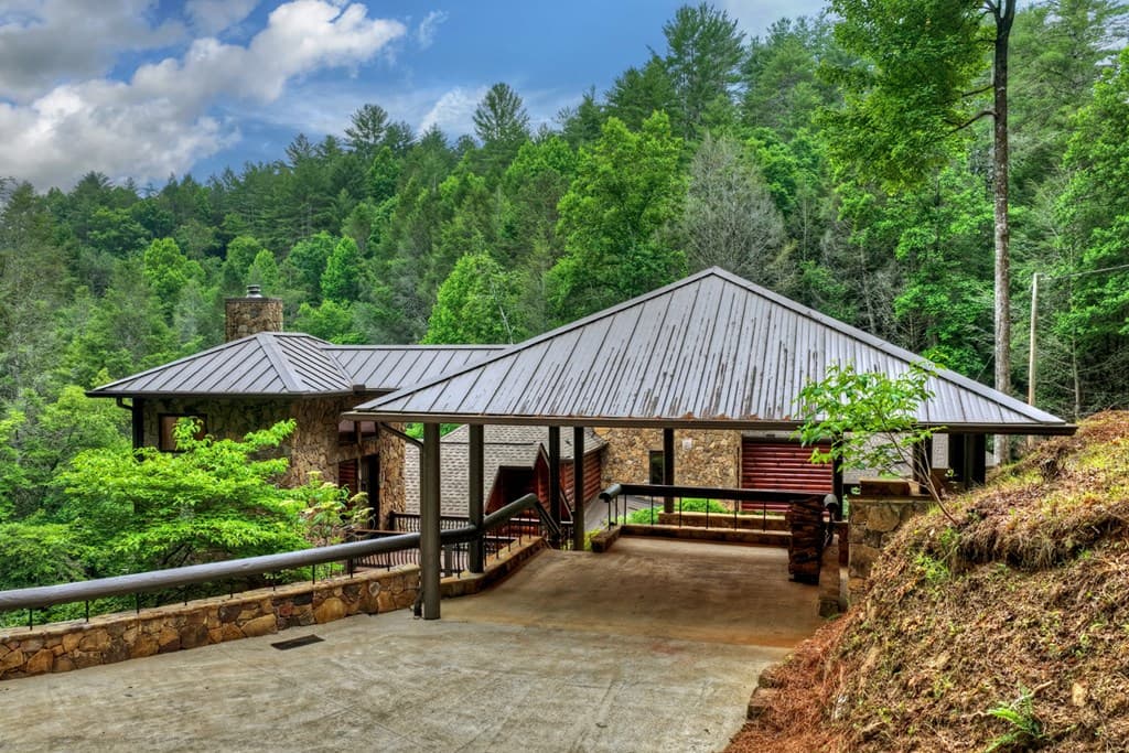 192 Delphi Hills Lane, Mccaysville GA 30555 - Photo