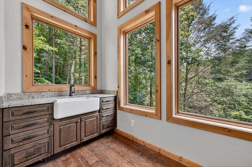 192 Delphi Hills Lane, Mccaysville GA 30555 - Photo