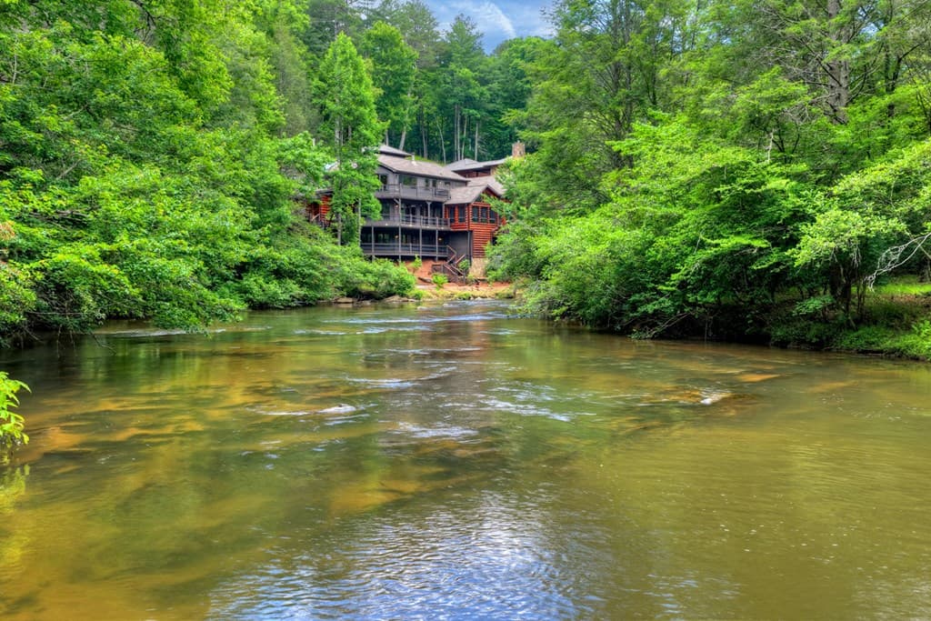 192 Delphi Hills Lane, Mccaysville GA 30555 - Photo
