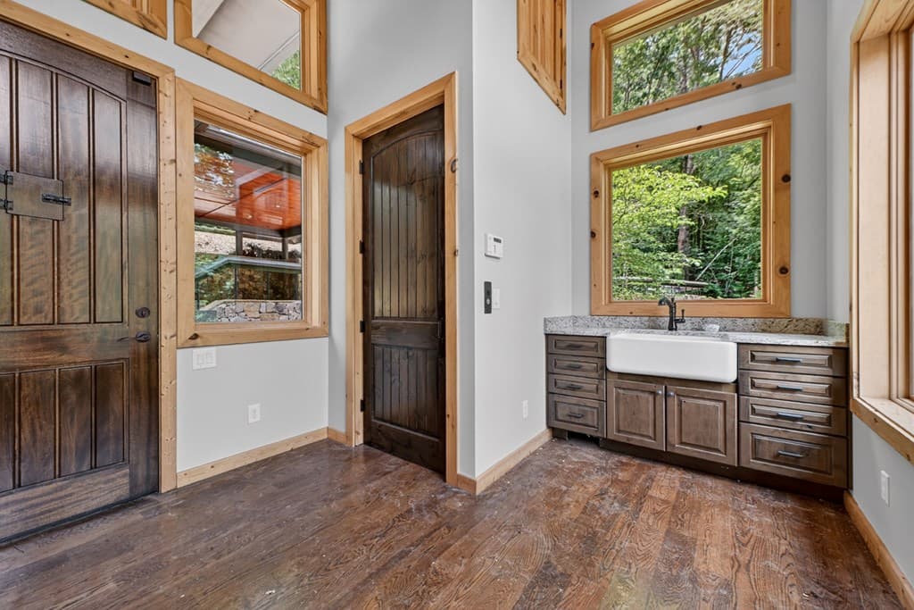 192 Delphi Hills Lane, Mccaysville GA 30555 - Photo