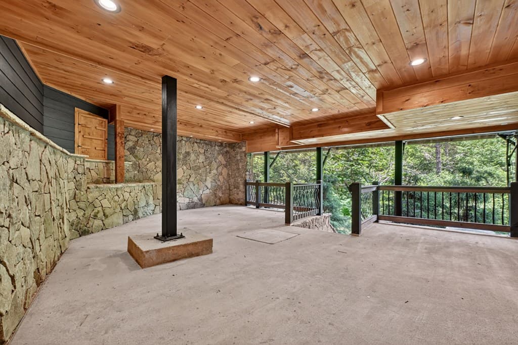 192 Delphi Hills Lane, Mccaysville GA 30555 - Photo