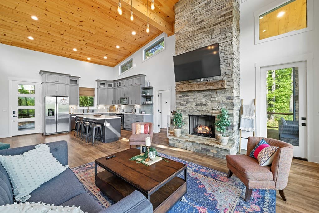 71 Laurel Creek Way, Blue Ridge GA 30513 - Photo