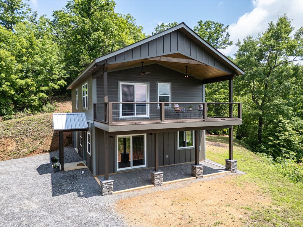 300 Sugarwood Drive, Murphy NC 28906 - Photo