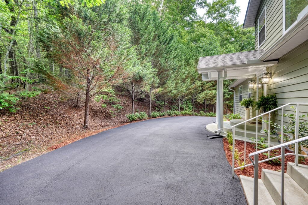 549 Cook Mountain Drive, Blairsville GA 30512 - Photo