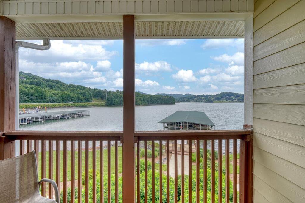 1409 Lakeside Road, Hiawassee GA 30546 - Photo