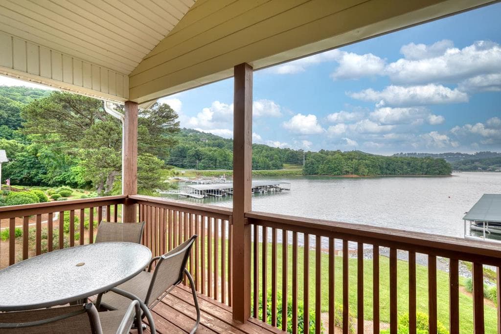 1409 Lakeside Road, Hiawassee GA 30546 - Photo