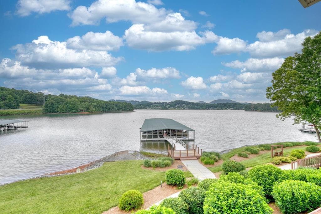 1409 Lakeside Road, Hiawassee GA 30546 - Photo