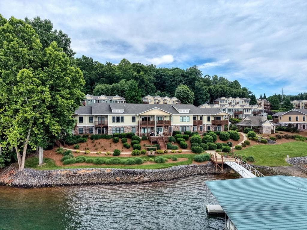 1409 Lakeside Road, Hiawassee GA 30546 - Photo