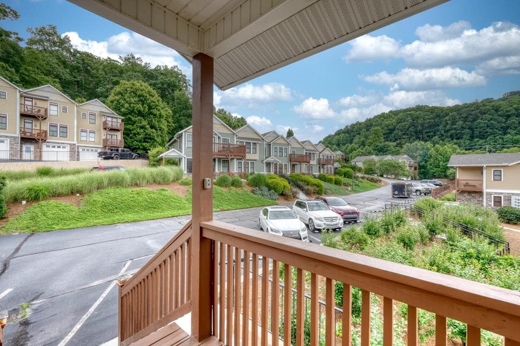 1409 Lakeside Road, Hiawassee GA 30546 - Photo
