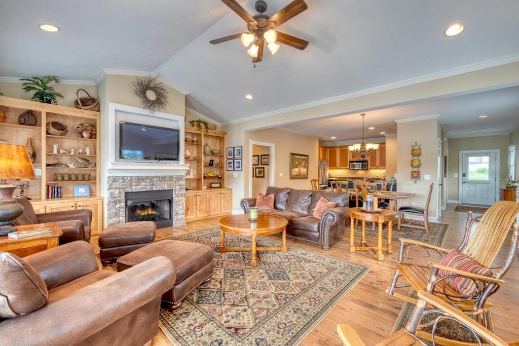 1409 Lakeside Road, Hiawassee GA 30546 - Photo