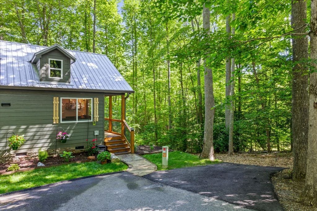 27 Village Way, Blairsville GA 30512 - Photo